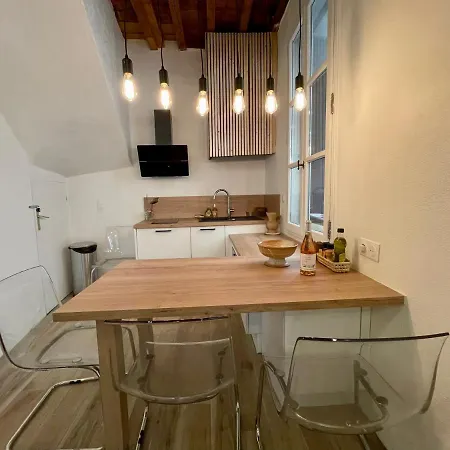 La Roquette Me Taquine Holiday home *