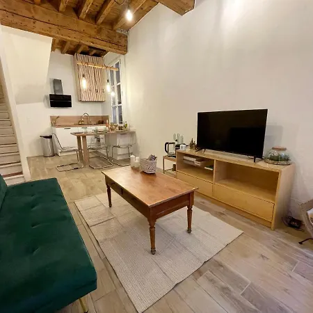 La Roquette Me Taquine Holiday home
